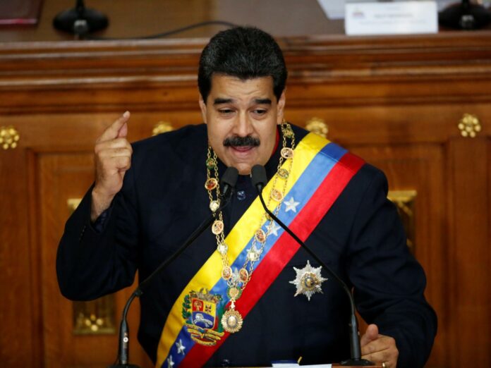 Foto de archivo del 22 de enero de 2021, el presidente venezolano Nicolás Maduro habla durante una ceremonia que marca el inicio del año judicial en el Tribunal Supremo en Caracas, Venezuela. © AP - Matias Delacroix